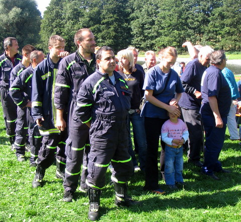 Hasiči 17.9. koupaliště 096.jpg